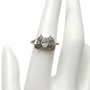 925 Sterling Silver Rhinestone Teardrop Bow Crystal Cocktail Ring Size 6.75